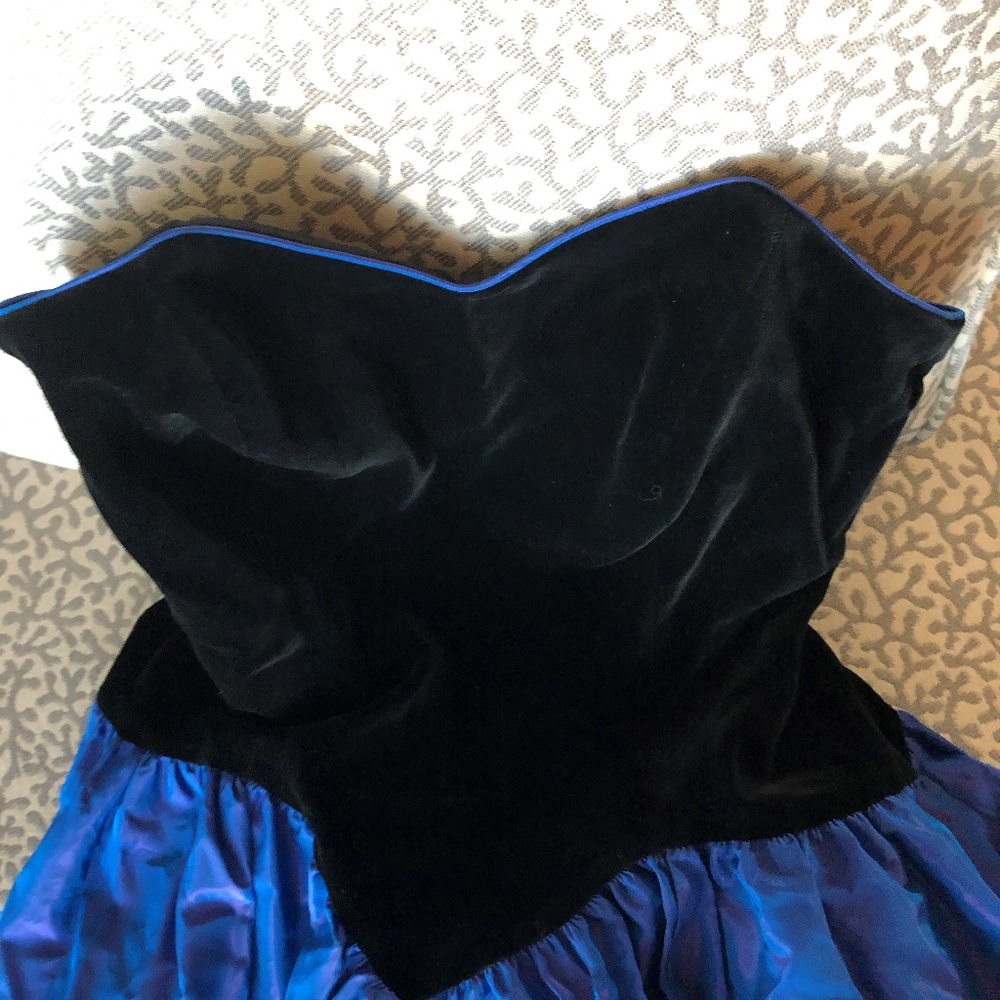 Laura Ashley Vintage Black Velvet & Taffeta Tea Dress Great Britain UK 12, US 10 - Picture 9 of 16